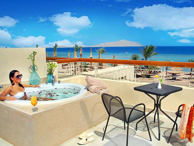 Jacuzzi Suite