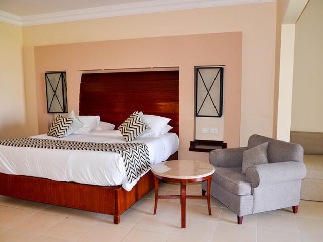 Jacuzzi Suite