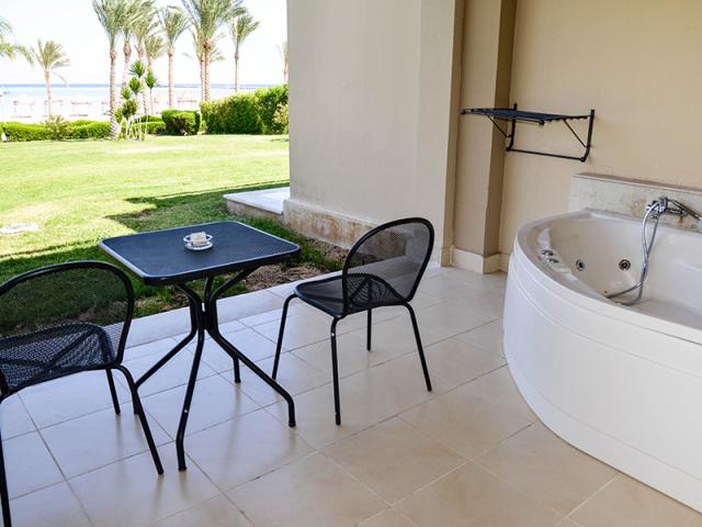 Jacuzzi Suite