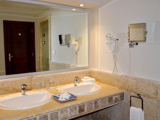 Jacuzzi Suite