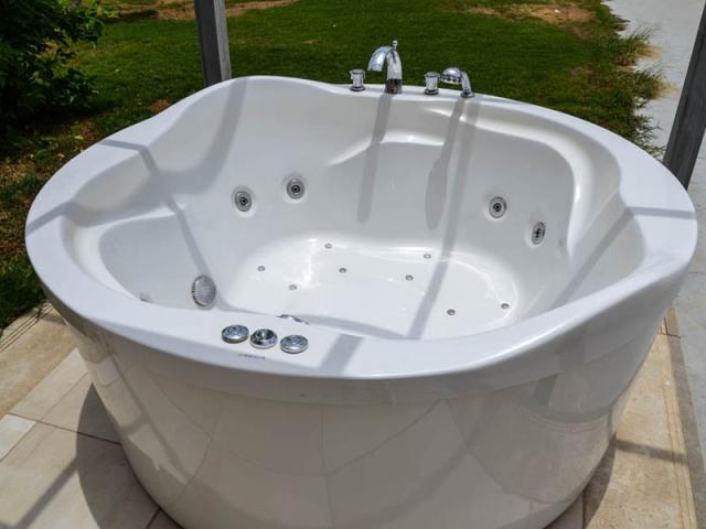 Jacuzzi Family