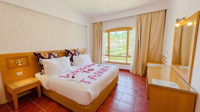 Family Pool View Room