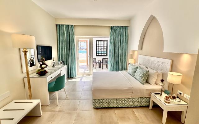 Standard Sea View Room