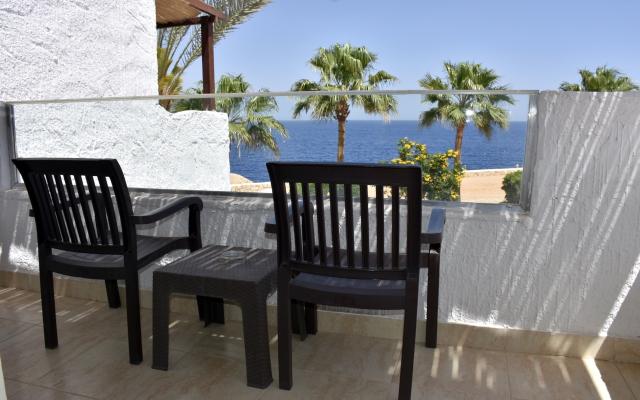 Standard Sea View Room