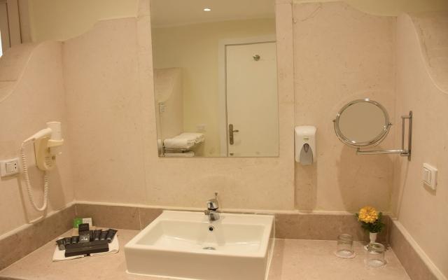Standard Sea View Room