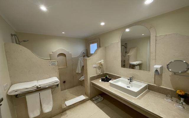 Standard Sea View Room