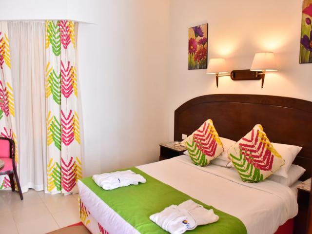 Deluxe Side Sea View Room
