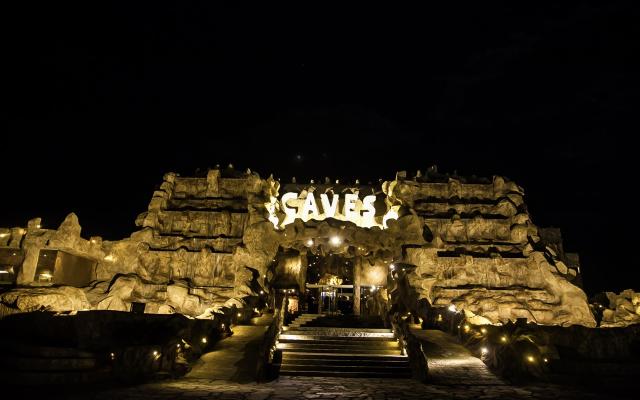 Caves Beach Resort