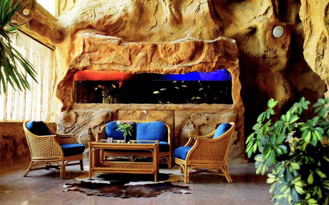Caves Beach Resort