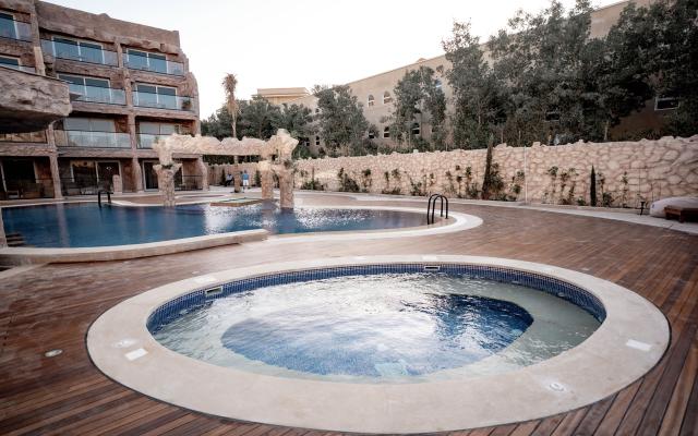 Caves Beach Resort