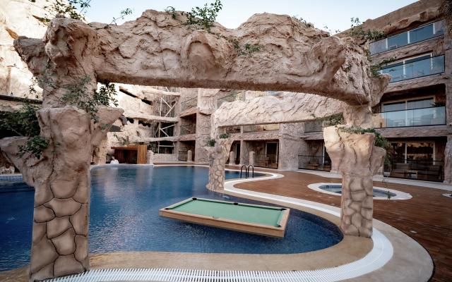 Caves Beach Resort