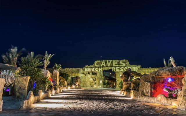Caves Beach Resort