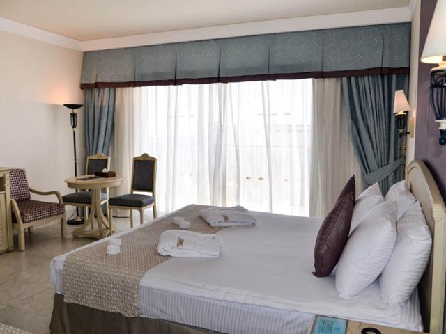 Deluxe Garden View Room