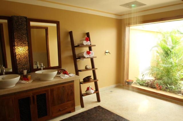 Luxury Suite