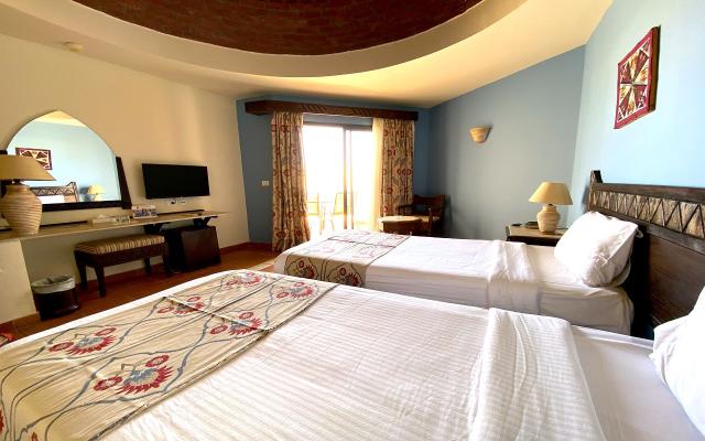 Standard Sea View Room