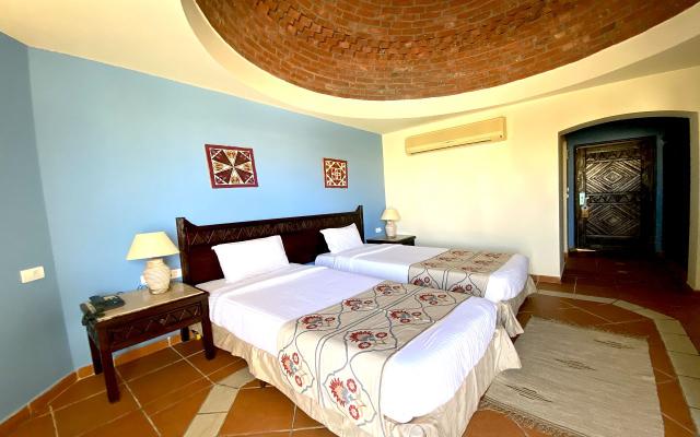 Standard Sea View Room