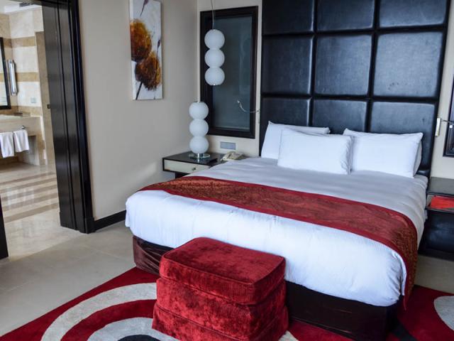 Honeymoon Suite