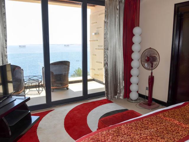 Honeymoon Suite