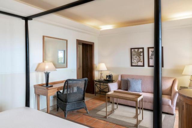 Villa garden room