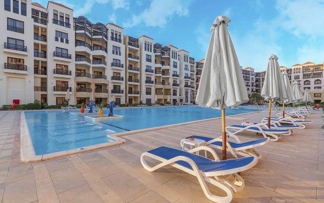 Gravity Hotel & Aqua Park