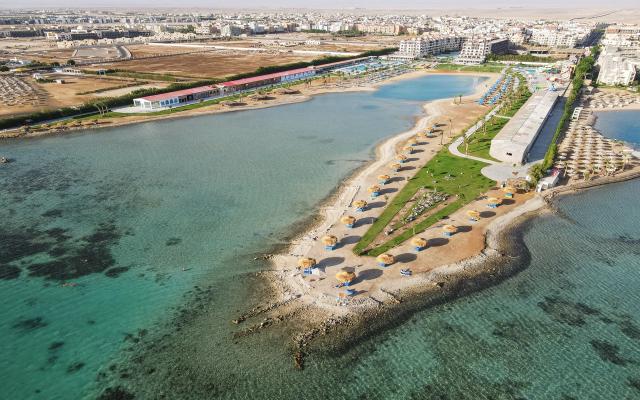 Gravity Hotel & Aqua Park