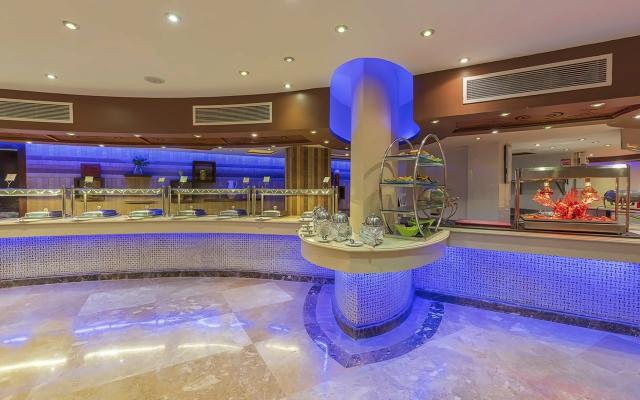 Gravity Hotel & Aqua Park