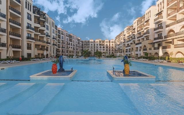Gravity Hotel & Aqua Park