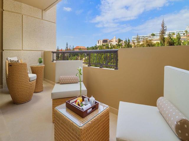 Suite Balcony or Terrace, Senior