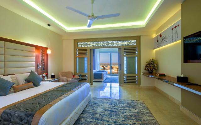 Family Sea View