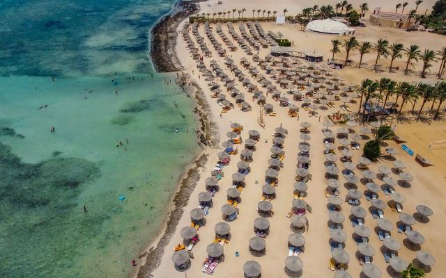 Dream Lagoon & Aqua Park Resort