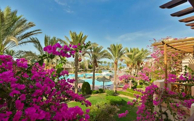 Dream Lagoon & Aqua Park Resort