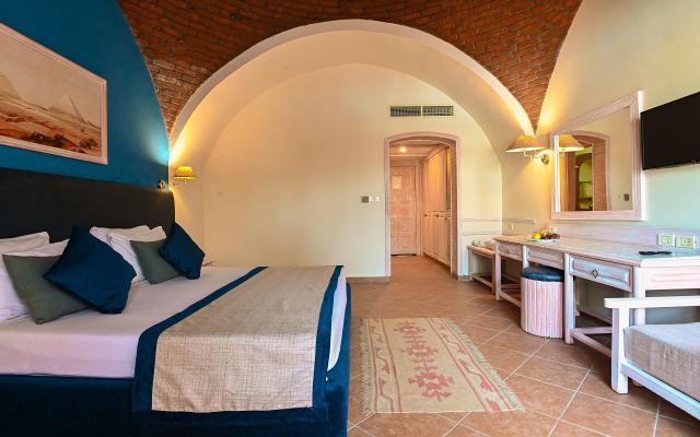 Front View Room