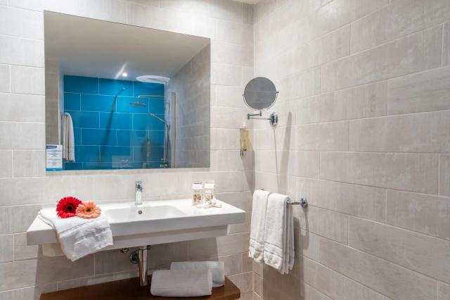 2 Bedroom Apartment Excellence