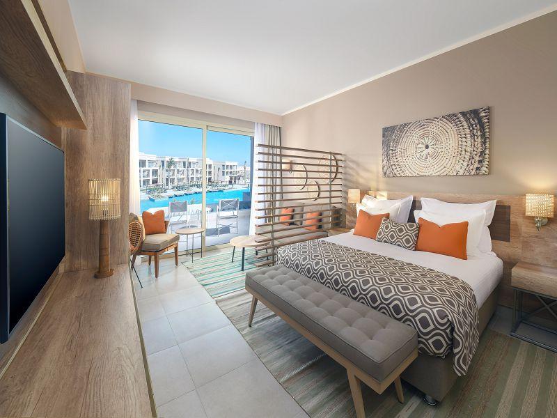 Superior Grand Pool & Sea View Room