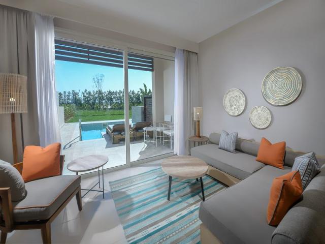 Executive Suite with Private Swim-Up Pool
