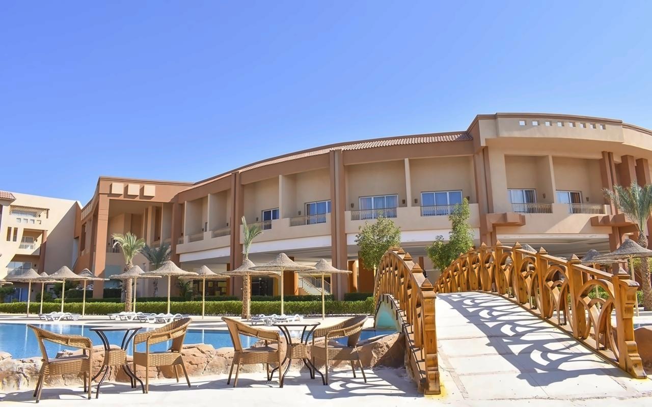 Parrotel Lagoon Resort