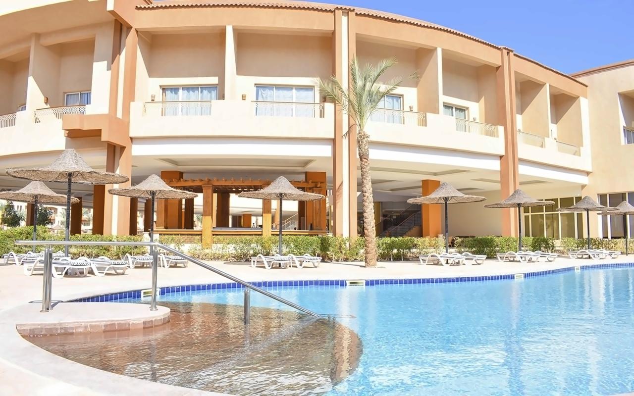 Parrotel Lagoon Resort