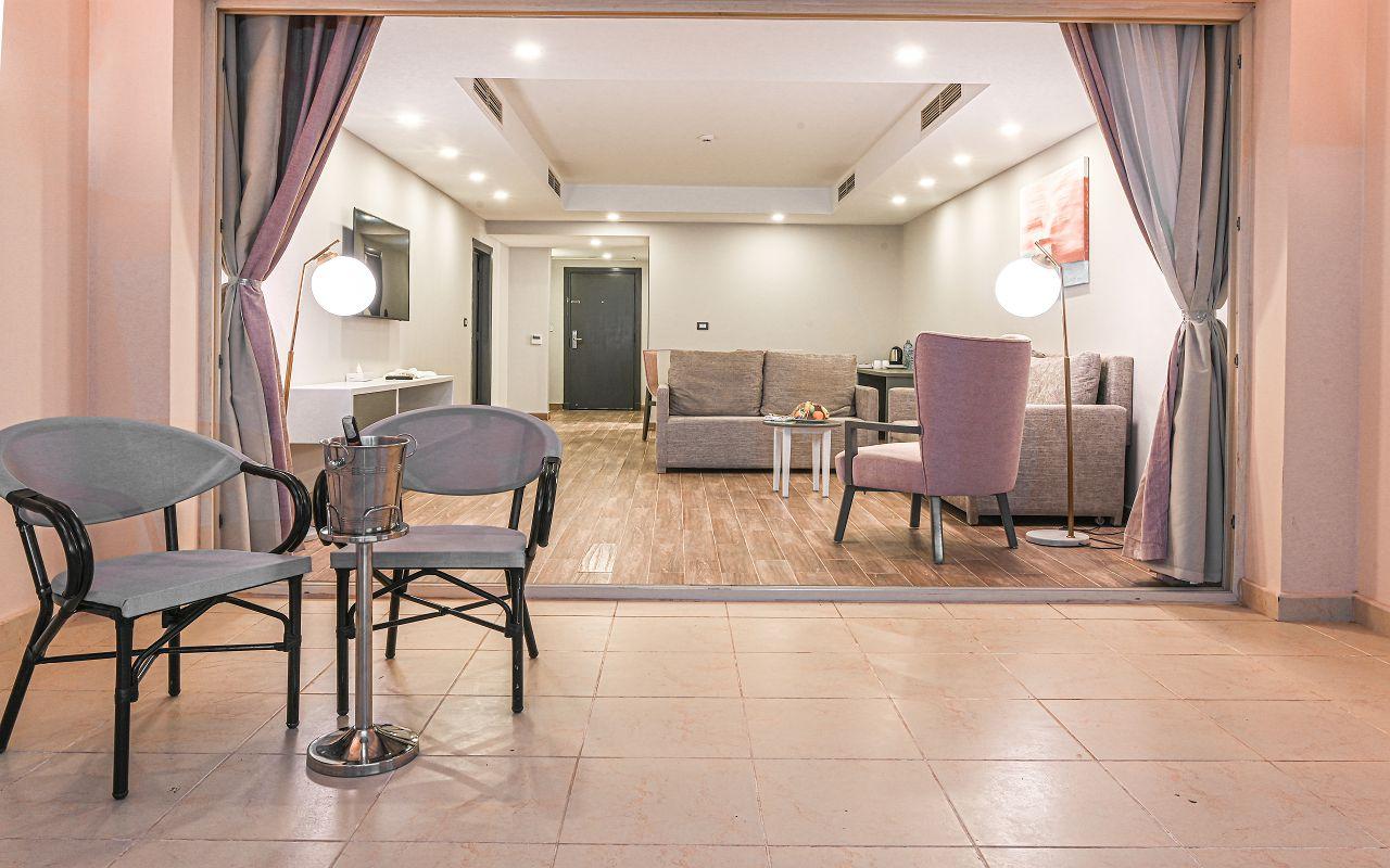 Signature Suite-Sea View