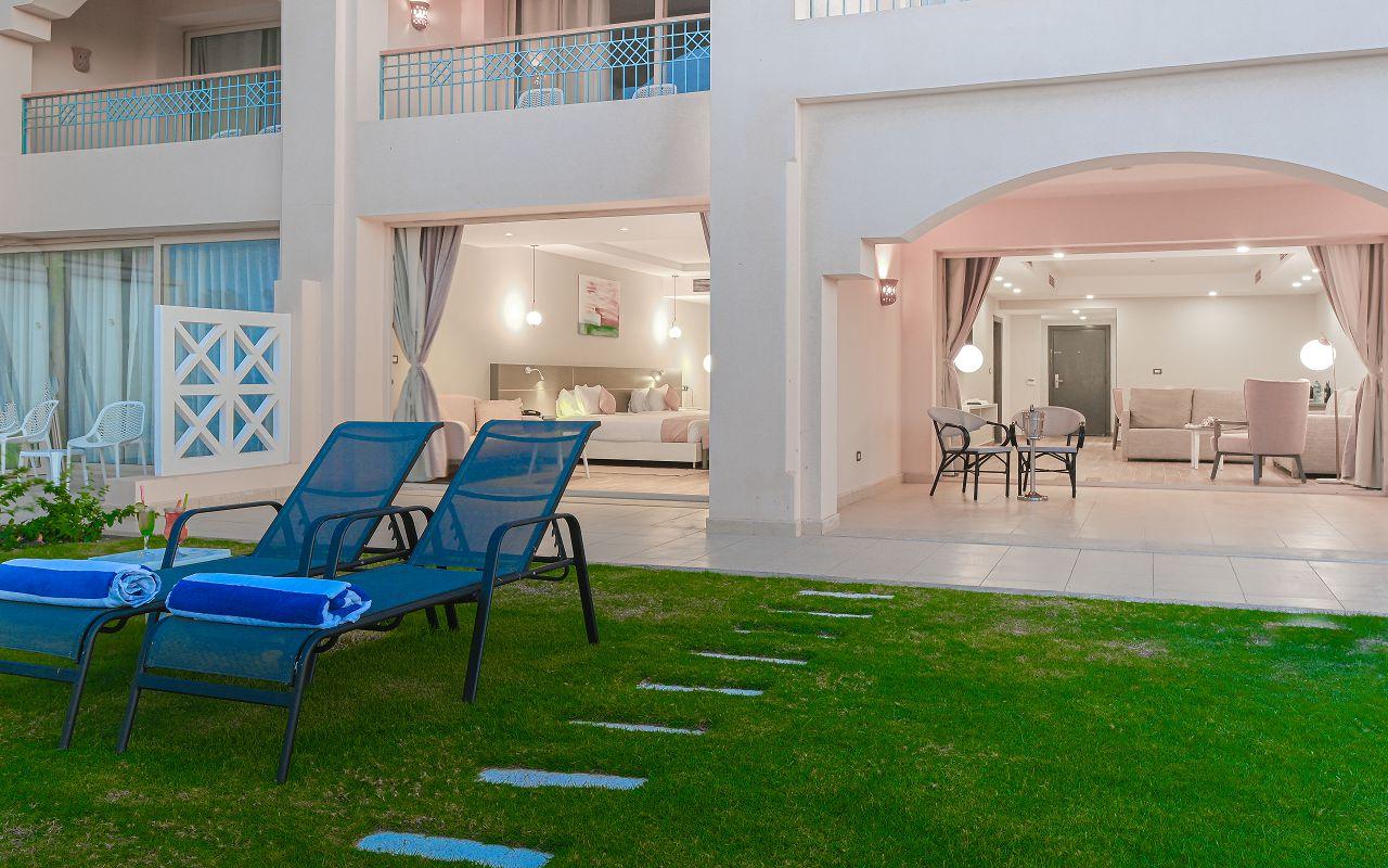 Signature Suite-Sea View