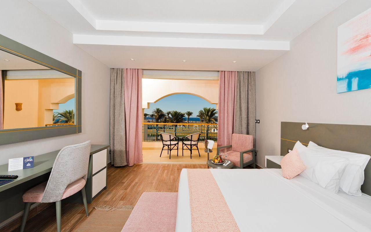 Premium Indoor Jacuzzi Room Sea View