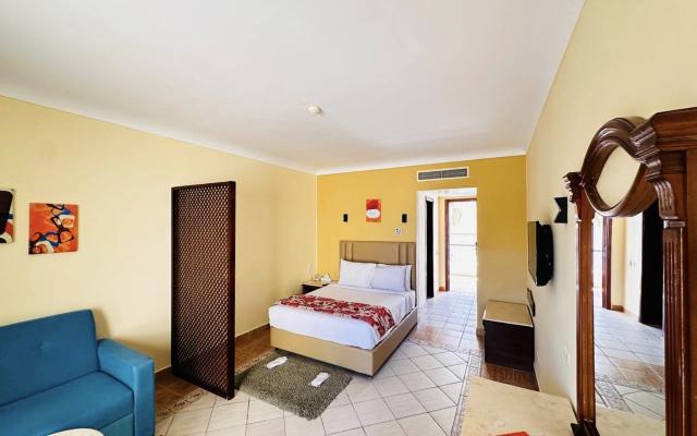 Royal Club Sea View Room