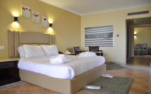 Jacuzzi Suite