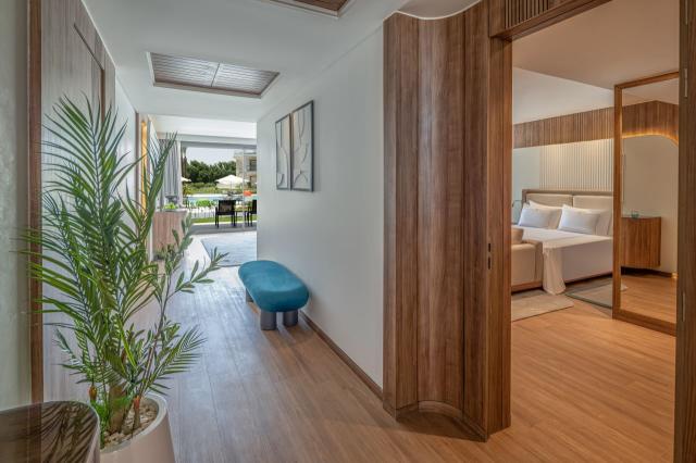 Superior Suite (Bay View)