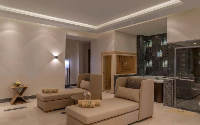 Rixos Premium Magawish Suites & Villas