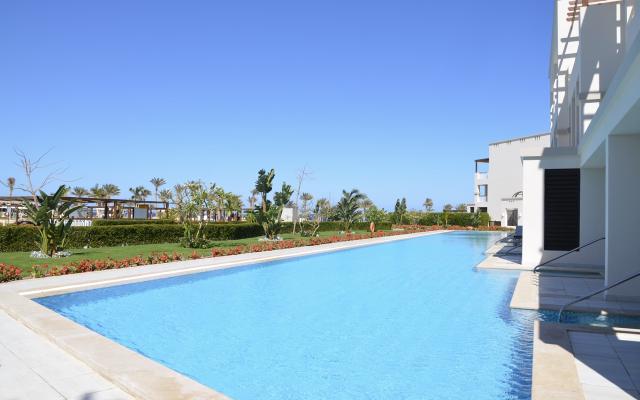 Premium Deluxe Swim Up Pool View