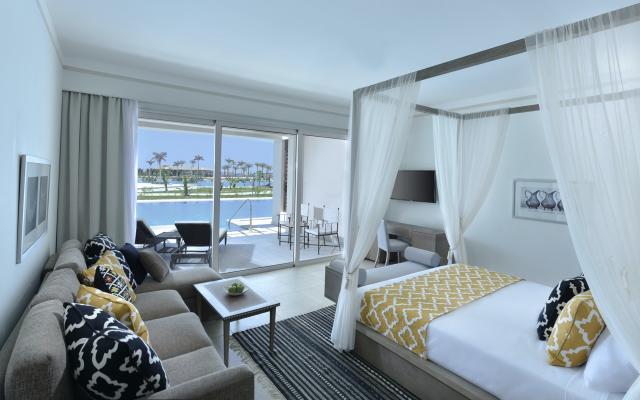 Premium Deluxe Sea View+Swim Up