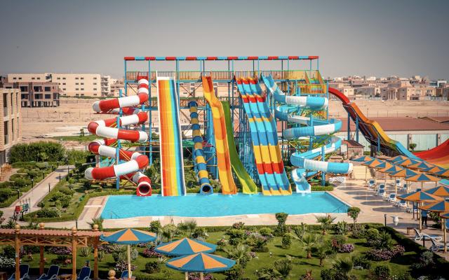 Hawaii Paradise Aqua Park Resort