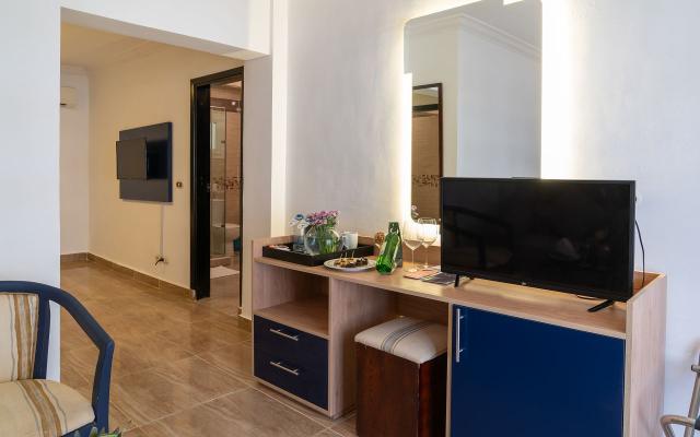 Superior Side Sea View Room
