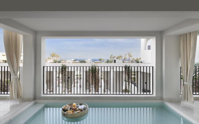 Signature Suite Sea View