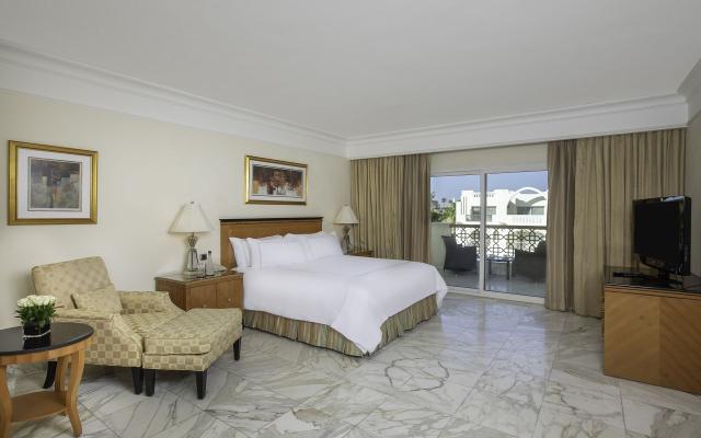 Signature Suite Adult 